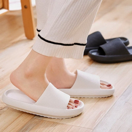 Fashion Women Summer Soft Slippers Thick Platform Bathroom Home Men Indoor Non-slip Anti-slip Female Cloud Cushion Slides