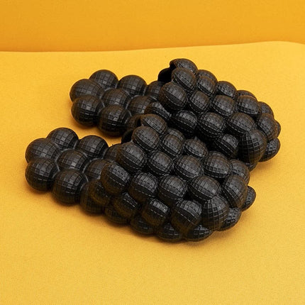 2022 Summer Women Fashion Personality Indoor Home bathroom Massage Bubble Slide Men Lady Outdoor Beach Thick Sole Bubble Slipper