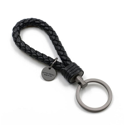 Leather car key chain Men's high quality key chain pendant cowhide hand woven women's creative gift decorative key chain lanyard
