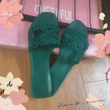 Women's Fashion Slippers 2023 Summer New Fashion Hollow Breathable PVC Non slip Rubber Sole Casual Walking One Word Home Outwear