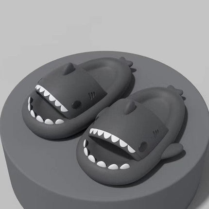 High Quality Slippers Women's Fashion Slippers Solid Color Casual Home Shoes Anti Slip Shoes Men's Beach Shark Slippers 36-45